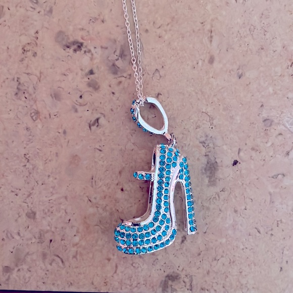 FabulouslyFitted | Bling Rhinestone Shoe Pendant Necklace - Picture 5 of 7